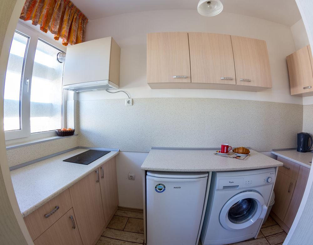 Tevi Apartments Varna Bagian luar foto