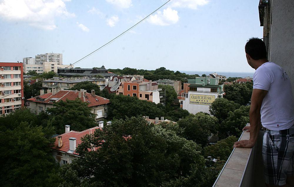 Tevi Apartments Varna Bagian luar foto