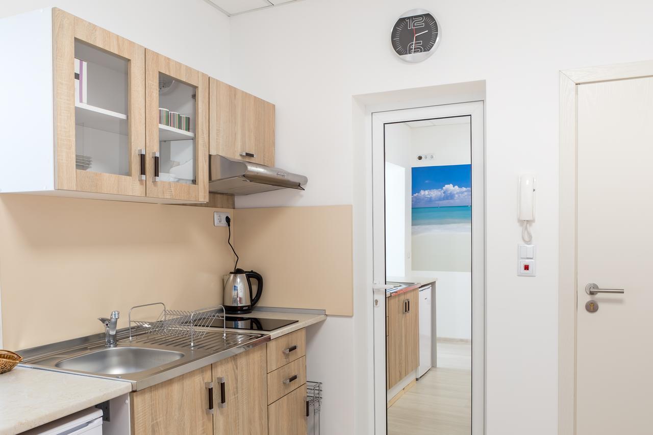 Tevi Apartments Varna Bagian luar foto